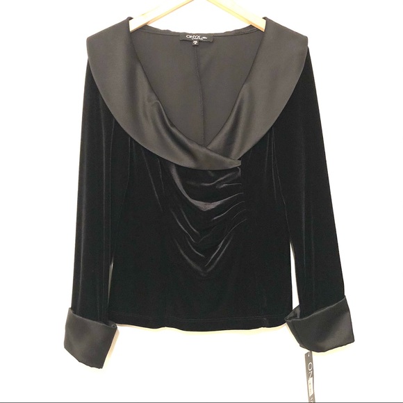 Onyx Nite Tops - NWT Onyx Nite Formal Velvet & Satin Ruched Blouse